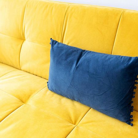 Exclusive Apartment - City Centre - Free Parking -Wifi Netflix- Juliet Balcony Лийдс Екстериор снимка